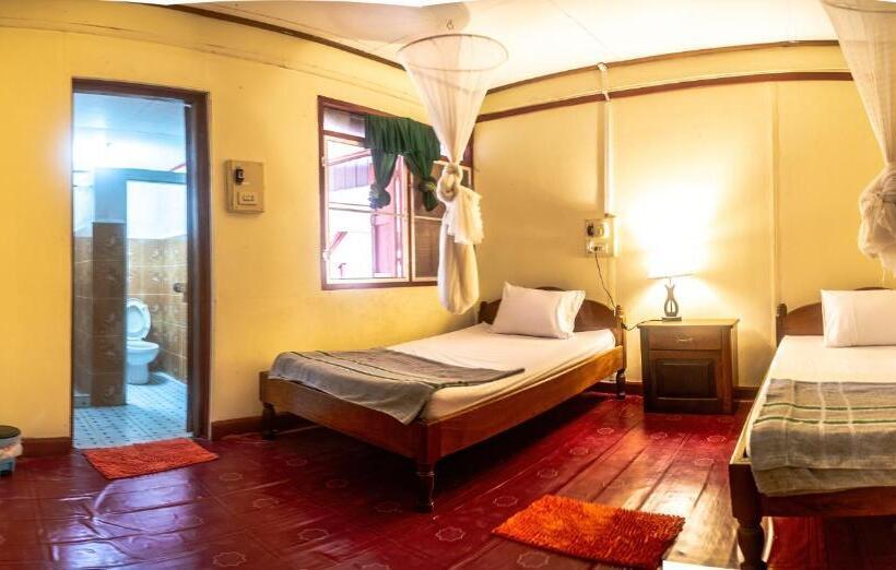 پانسیون Xaymountry Don Khon City Center Residence And Guesthouse