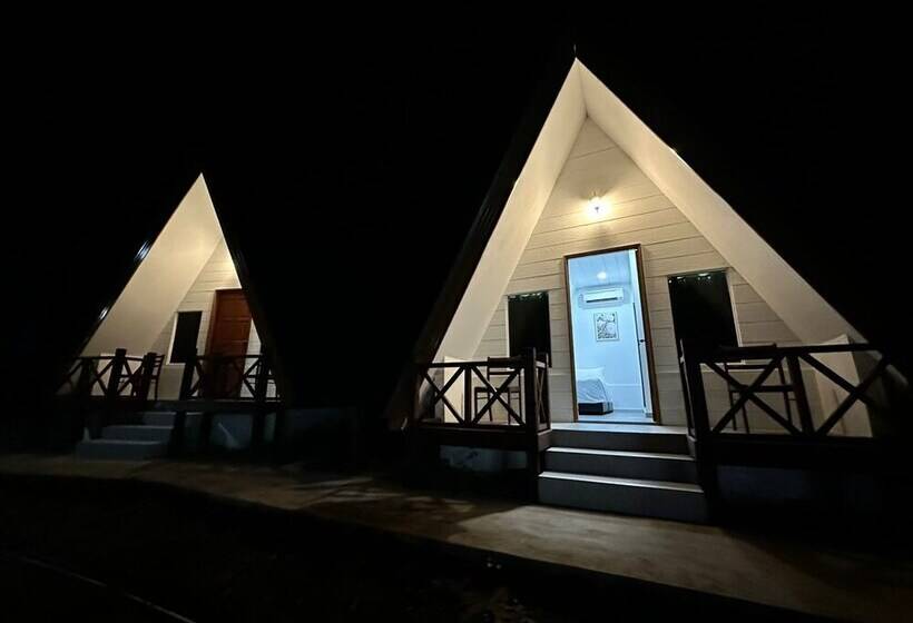 استراحتگاه Dumba Bay Tioman