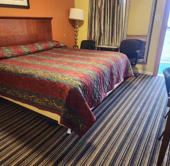 Walnutforestmotel
