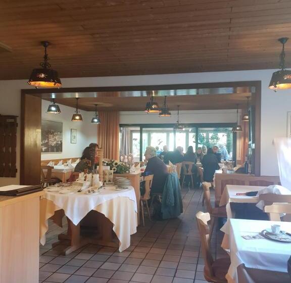 ユースホステル Ganerb