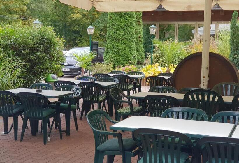 ユースホステル Ganerb