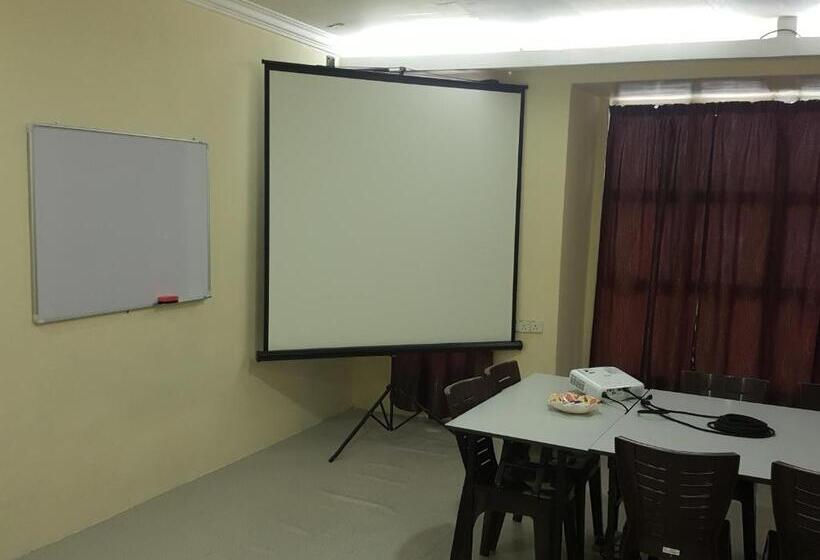 فندق صغير Ilhamku Inn
