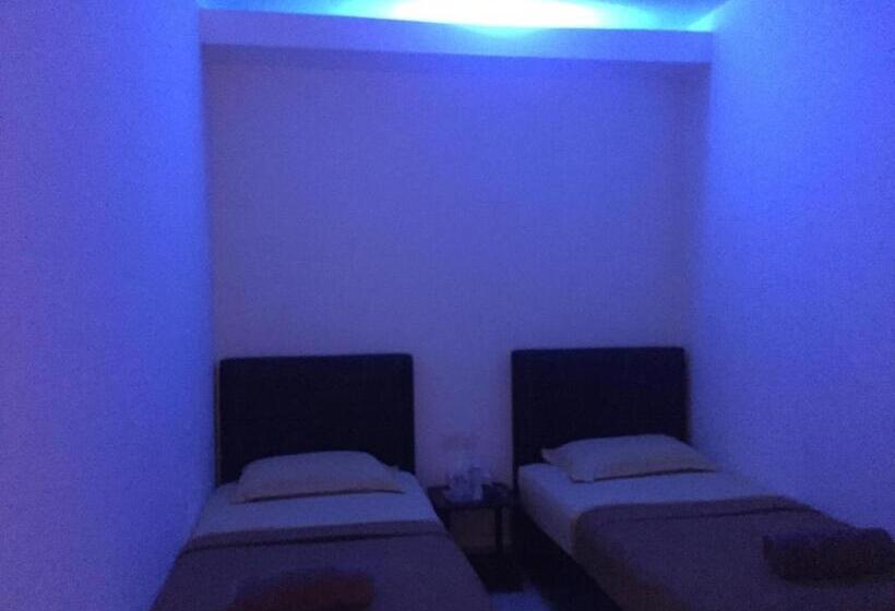 فندق صغير Ilhamku Inn