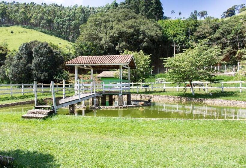 ユースホステル Pousada Casa Verde Baú