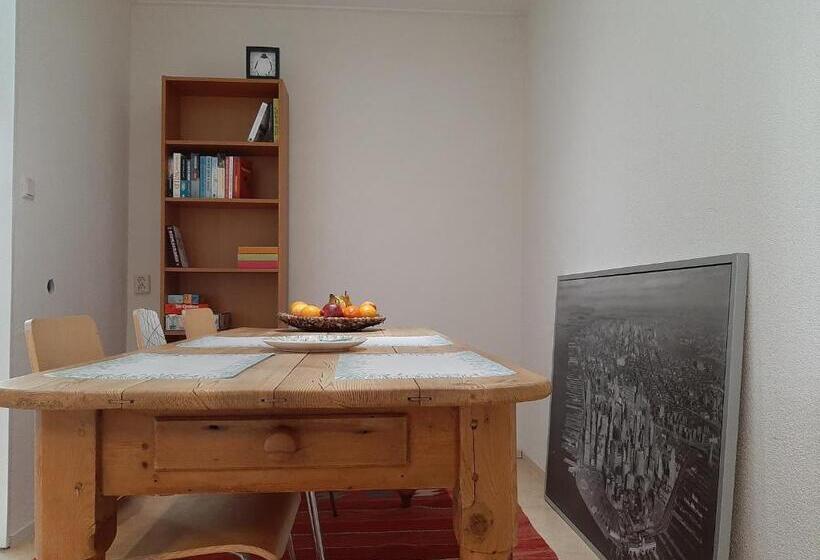 تختخواب و صبحانه Het Koekoeksnest Nieuwegein