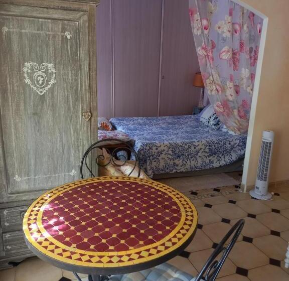 ベッドアンドブレックファースト Les Bruyeres Chambre D Hôte De Charme Calme Assuré