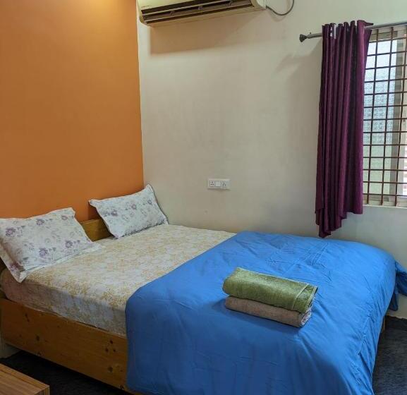 住宿加早餐  Vijayanagara Home Stay