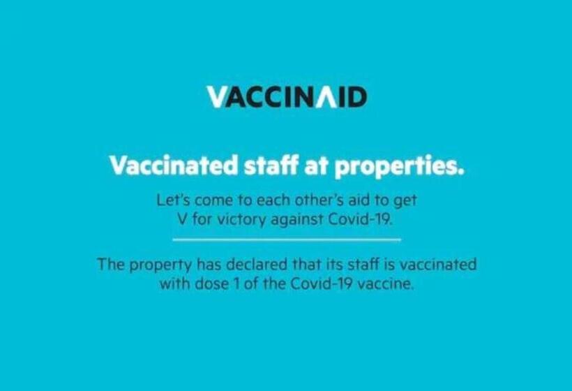 בית מלון כפרי Avatel Jelutong