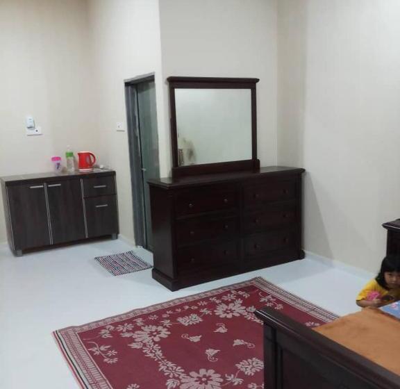هتل کپسول Roomstay Aqilah Pasir Puteh Kelantan