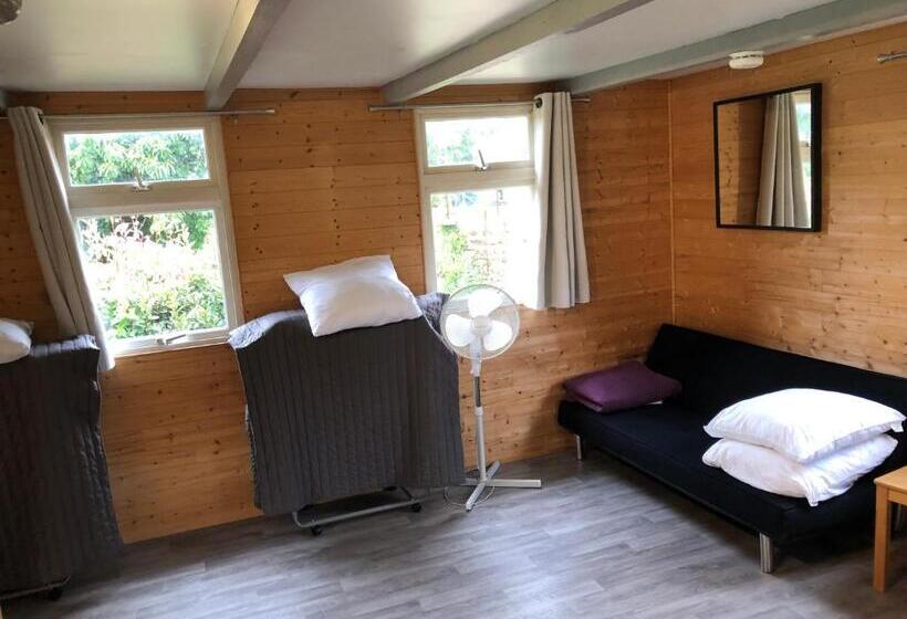 Отель Gîtes Des Ecuries De Saint Maurice