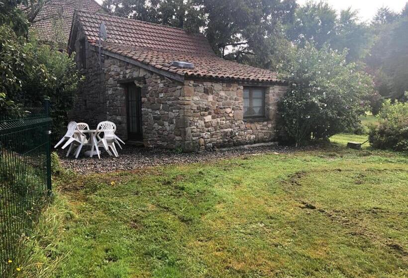 Отель Gîtes Des Ecuries De Saint Maurice