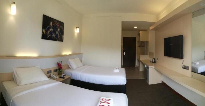 فندق Serdang Lake View Resort