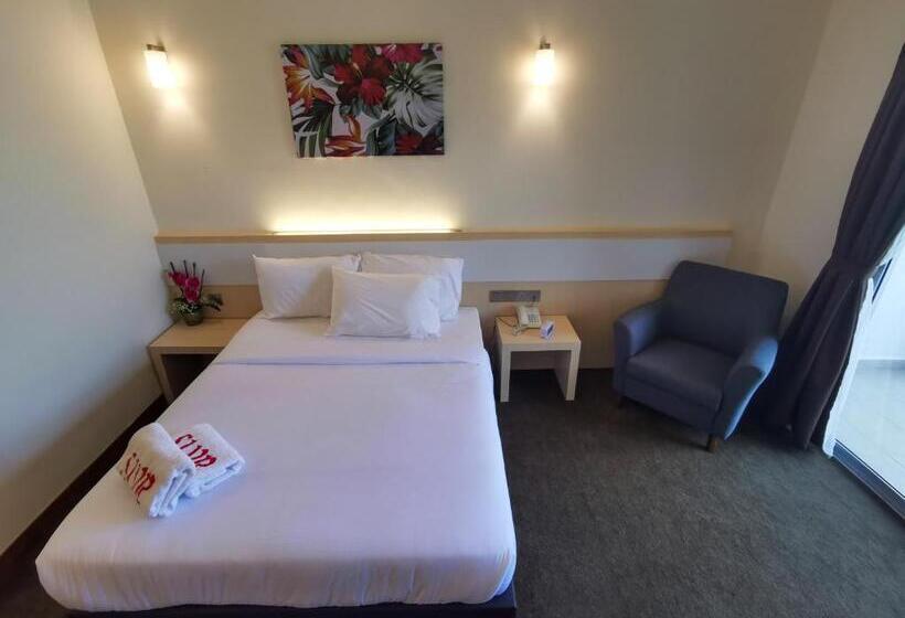 فندق Serdang Lake View Resort