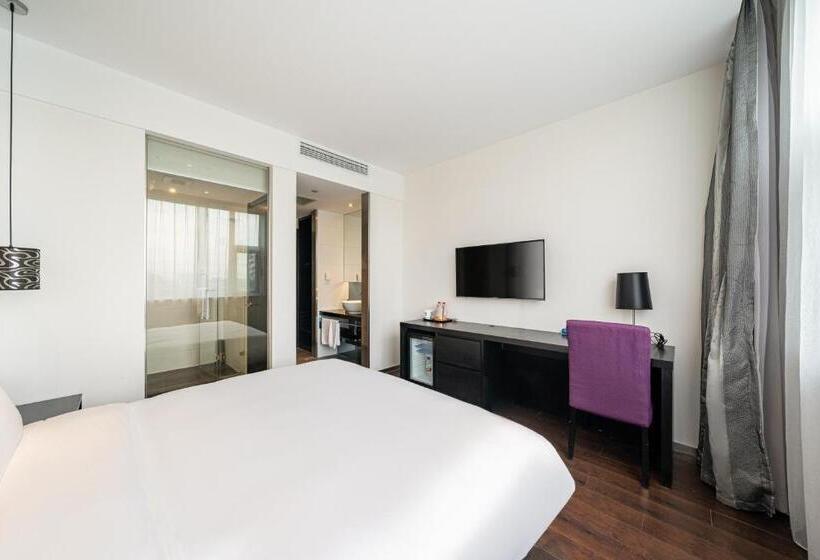 Orange Hotel Shanghai Hongqiao Airport Caoan Road Branch Free Hongqiao Airport & Hongqiao Train St