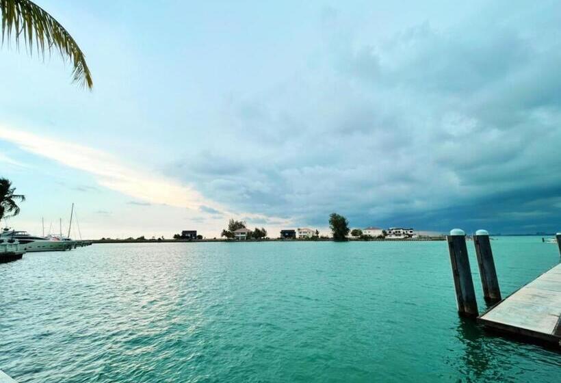 Pd Laguna Resort Holiday