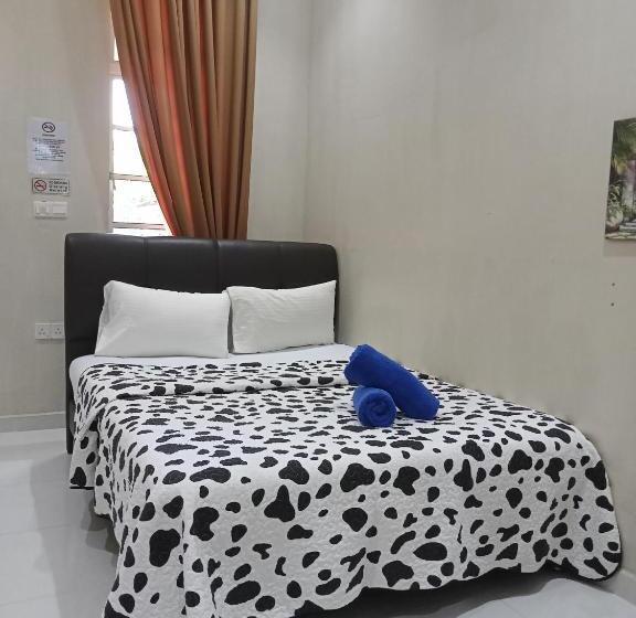 ペンション Desa Besut Inn