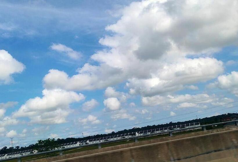 膳宿费 Naira Homestay Kota Bharu ,wakaf Che Yeh 4 Bilik 3 Aircond