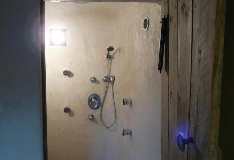 ペンション Suites De Campagne Les Eydieux, Petits Déjeuners Inclus