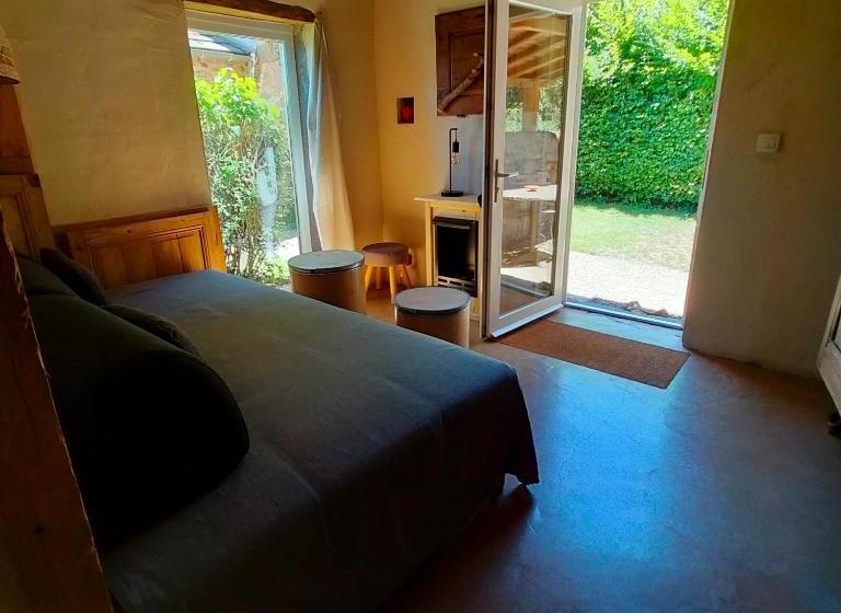 ペンション Suites De Campagne Les Eydieux, Petits Déjeuners Inclus