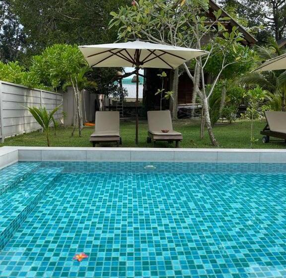 膳宿费 The Temak Villa