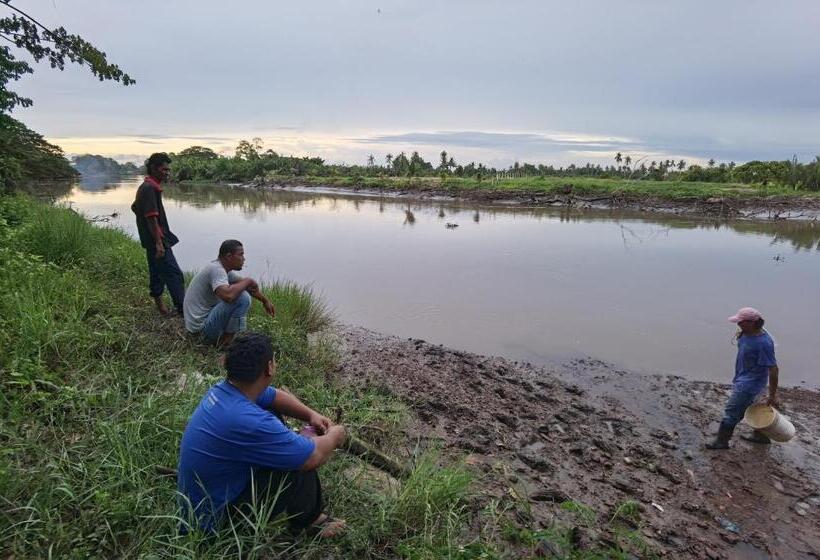 منتجع Dangau Sala D Kontena