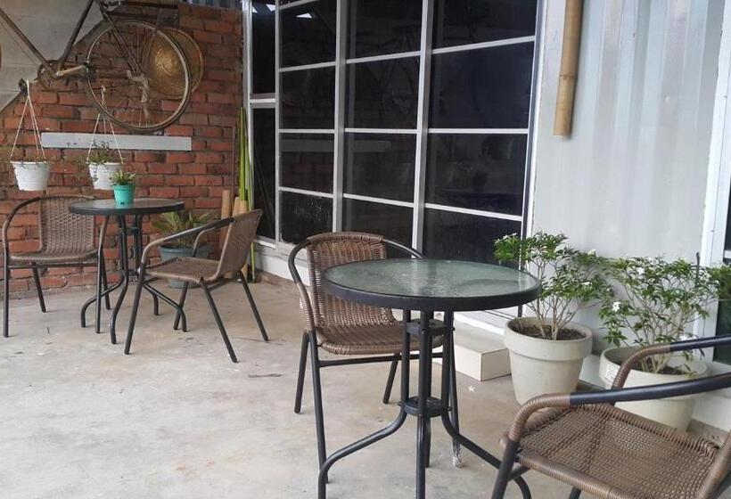 منتجع Dangau Sala D Kontena