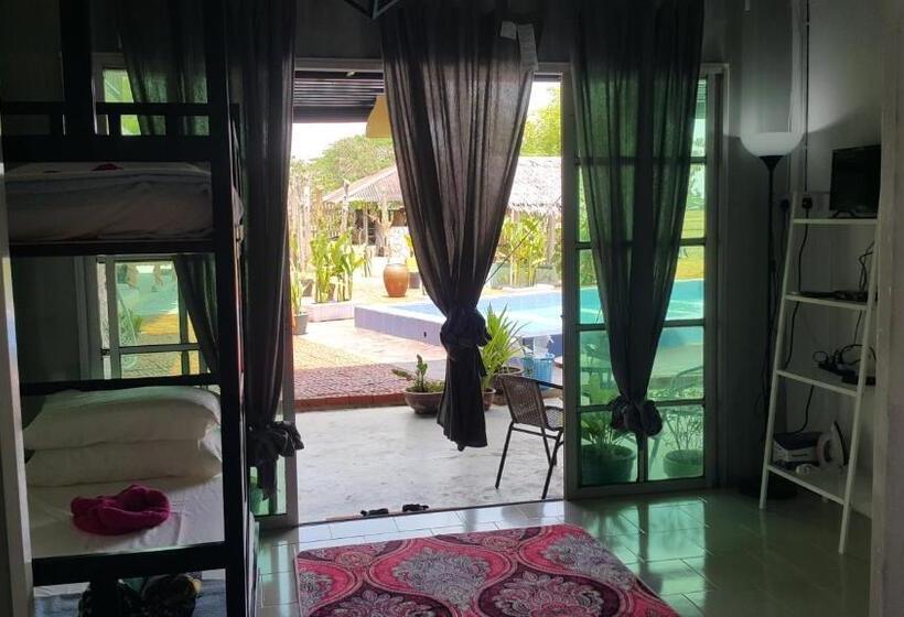 منتجع Dangau Sala D Kontena