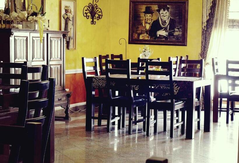 فندق صغير Pensiunea Byblos