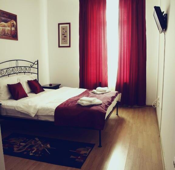 فندق صغير Pensiunea Byblos