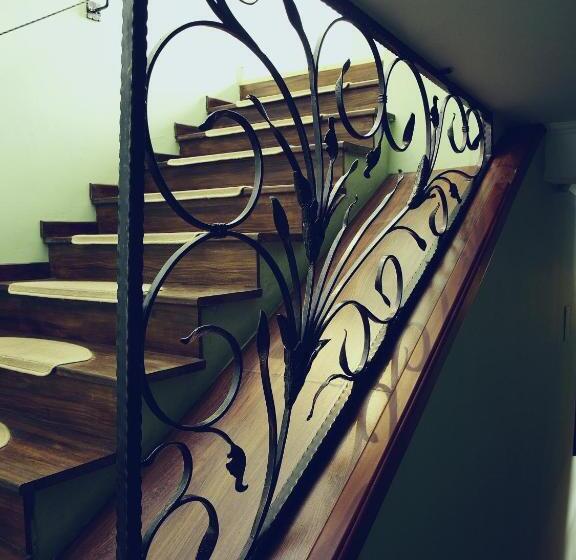 فندق صغير Pensiunea Byblos