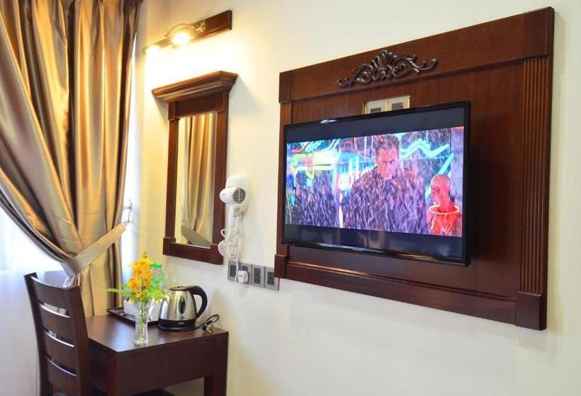 هتل Kooler Inn