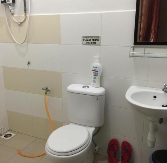 پانسیون Ana Guest House Jalan Airport Kuantan