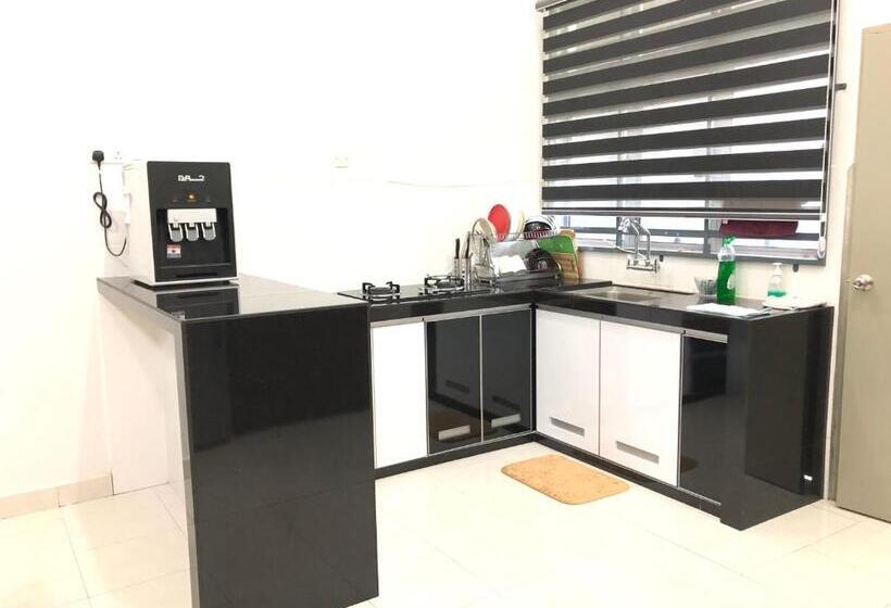 پانسیون Ana Guest House Jalan Airport Kuantan