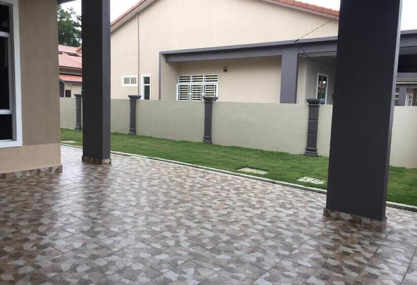 پانسیون Ana Guest House Jalan Airport Kuantan
