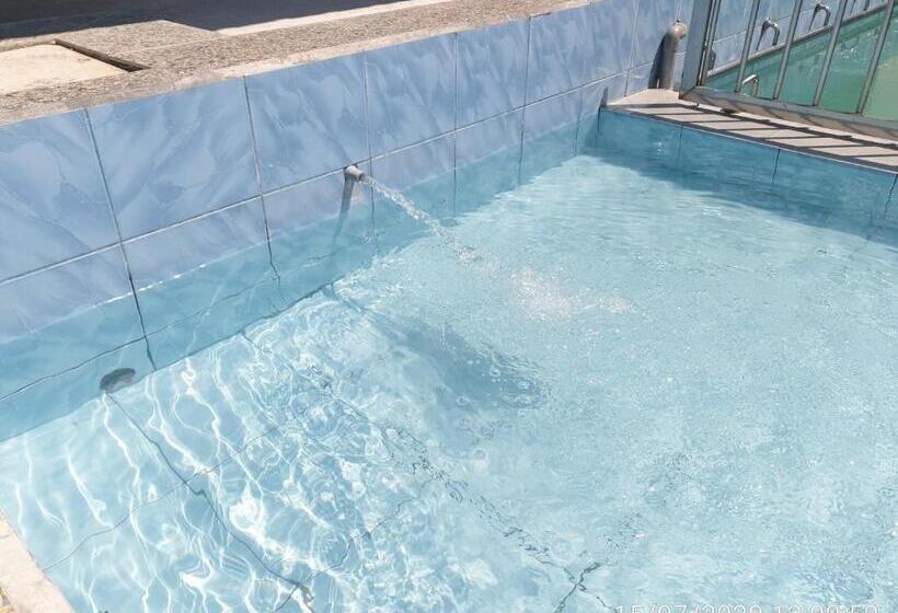 پانسیون Mri Residence   Homestay In Sg Buloh With Swimming Pool   No Pork&alcohol Allowed