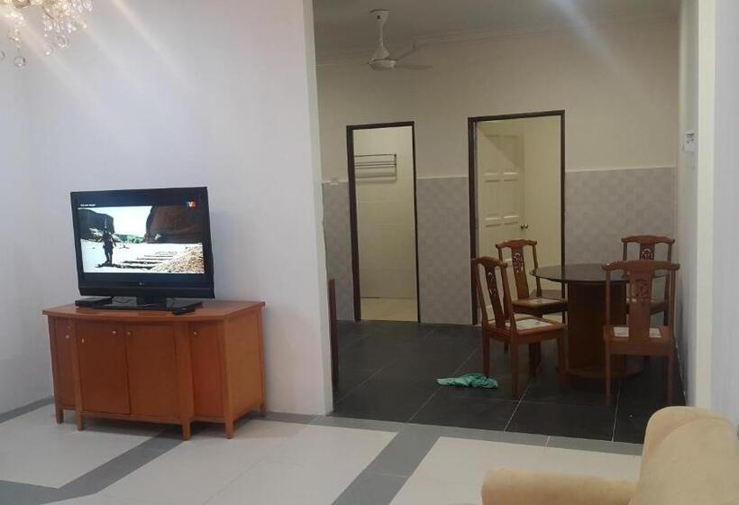 پانسیون Mri Residence   Homestay In Sg Buloh With Swimming Pool   No Pork&alcohol Allowed