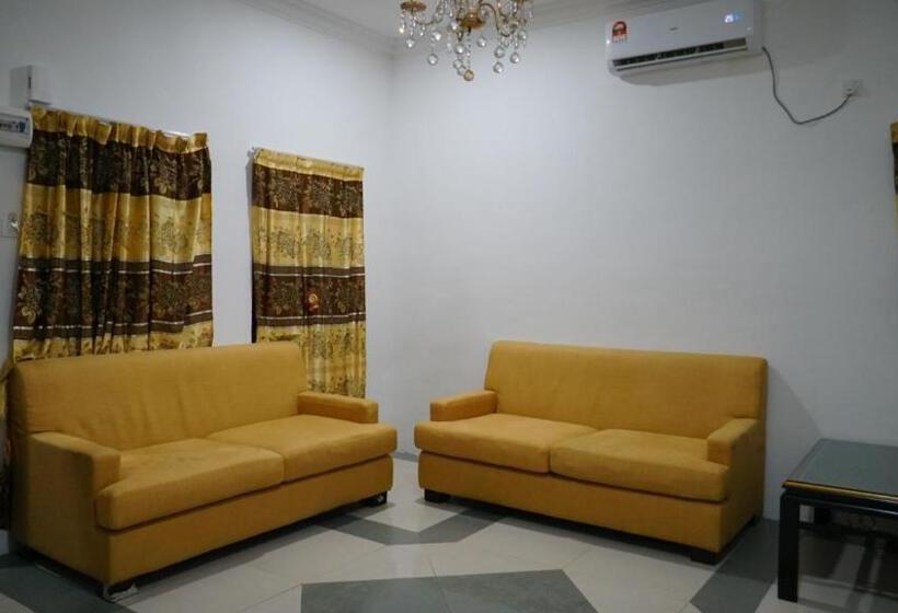 پانسیون Mri Residence   Homestay In Sg Buloh With Swimming Pool   No Pork&alcohol Allowed