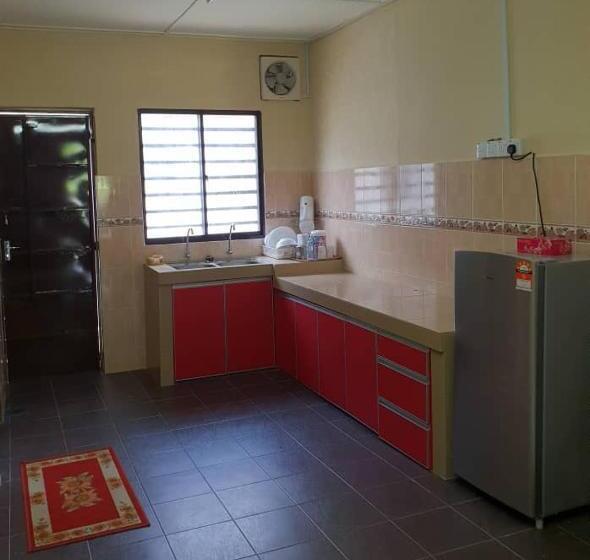 پانسیون Tambun D Mewah Homestay