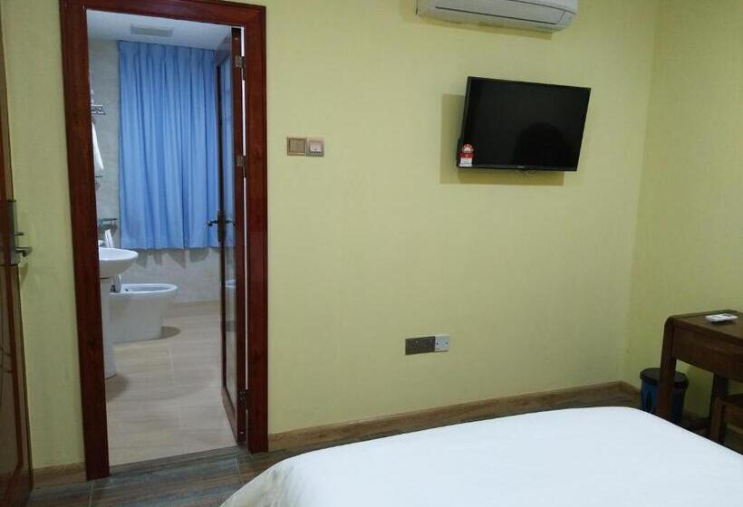 Uncle Ho Motel