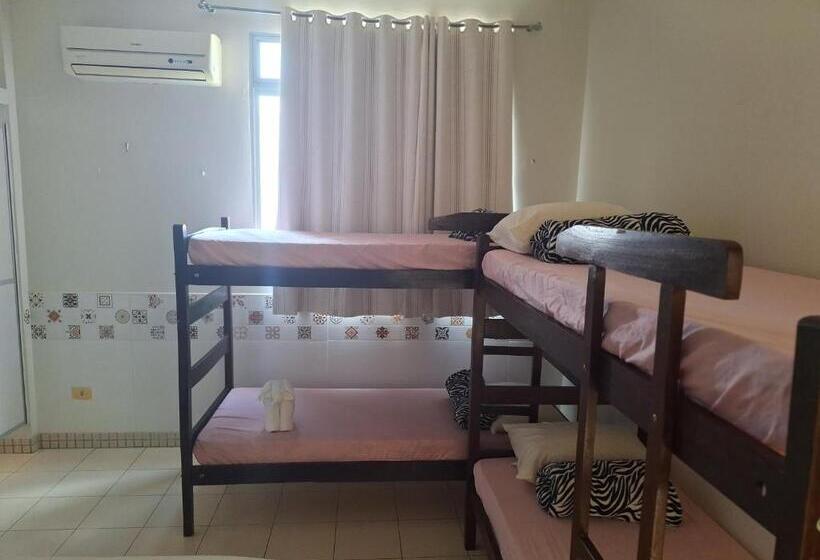 ユースホステル Pousada Hotel Santa Helena