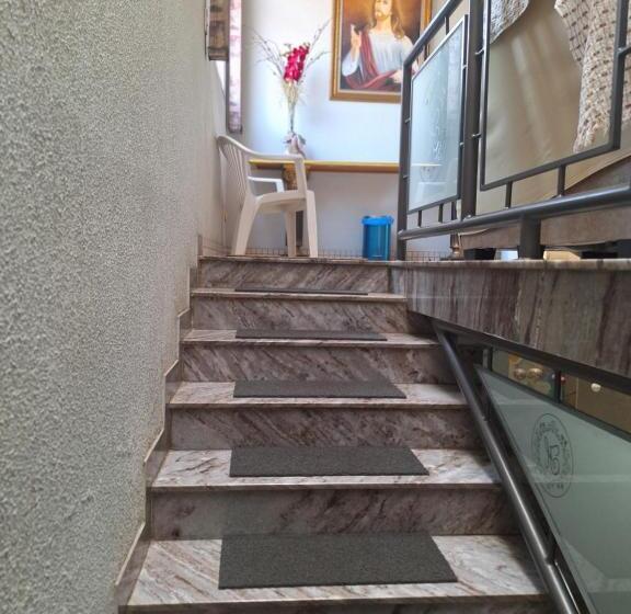 ユースホステル Pousada Hotel Santa Helena