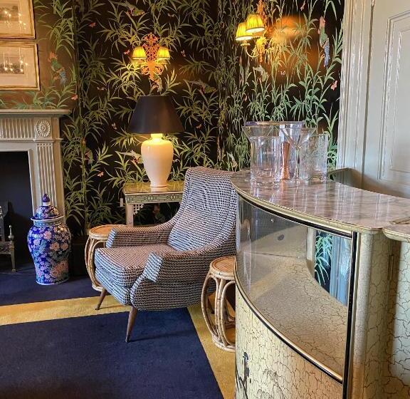 مبيت وإفطار Carrington House