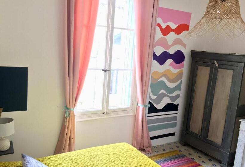 ベッドアンドブレックファースト La Casa Deva   Maison D Artistes