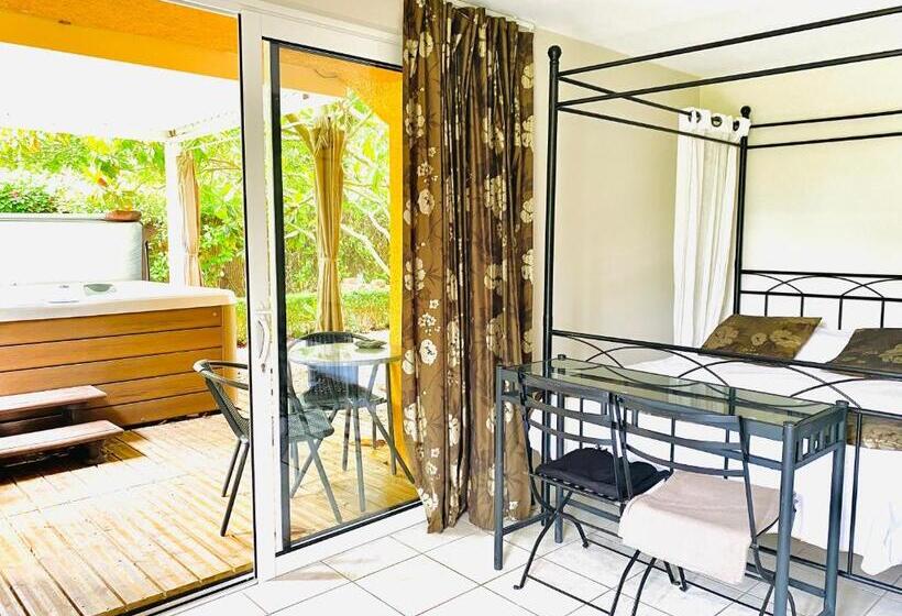 مبيت وإفطار Maison D Hôtes Lagatine