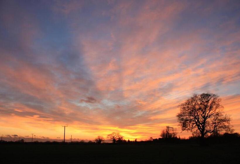 تختخواب و صبحانه Puttocks Farm