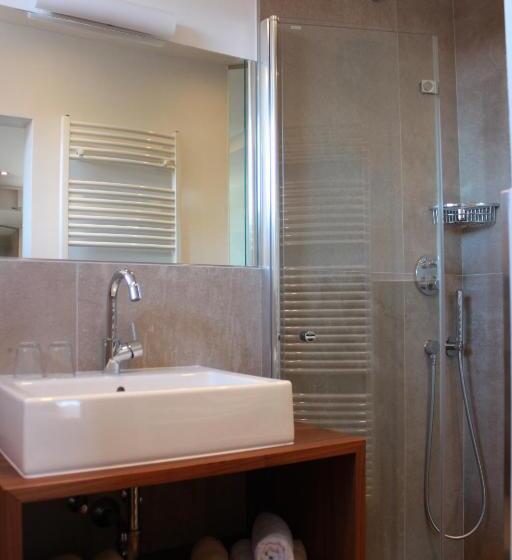 پانسیون Garni Hotel Dorothea