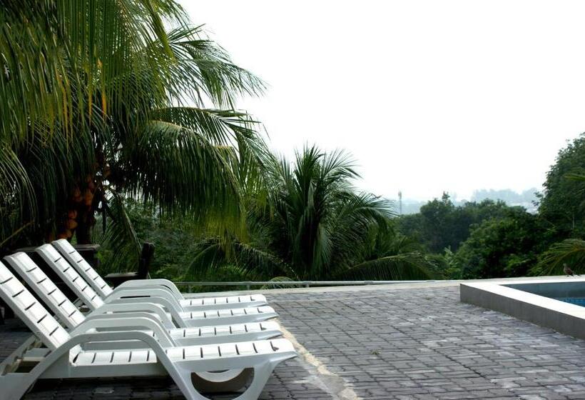 پانسیون Pemandangan Indah Guest House   Look Out Point Villa