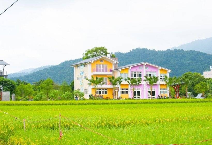 تختخواب و صبحانه Barefoot And Breakfast