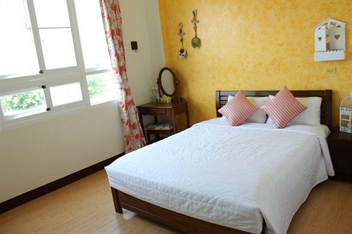 تختخواب و صبحانه Kenting Bonjour Resort