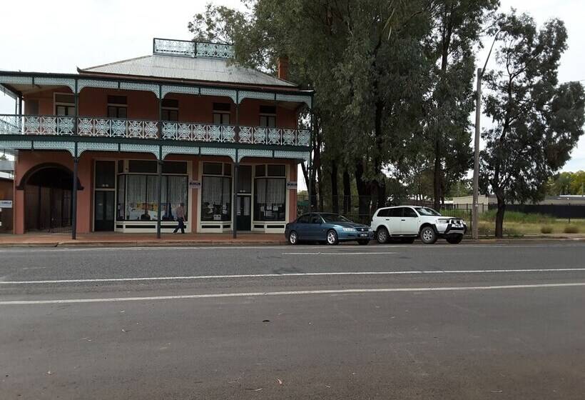 Bourke Apartments